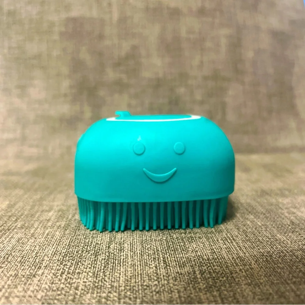 BathBrush Soft Silicone Dog Shampoo Brush Grooming Cleaning Brush Soft Dispenser